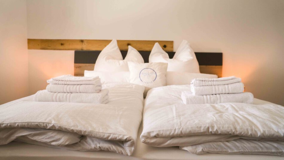 Bett im Schlafzimmer